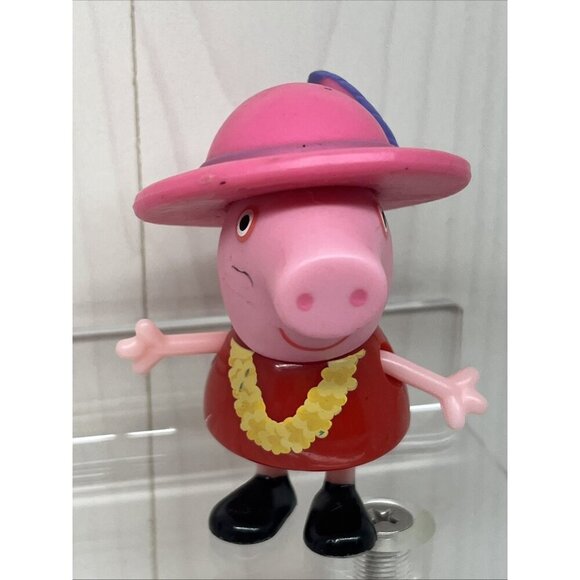 Peppa Pig Family Set Daddy Peppa George Mummy Tourist Figures Cake Topper’s x 5 - Picture 3 of 16